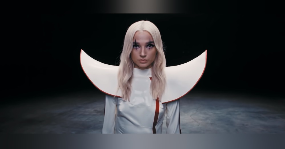 Poppy: 'BLOODMONEY' Music Video