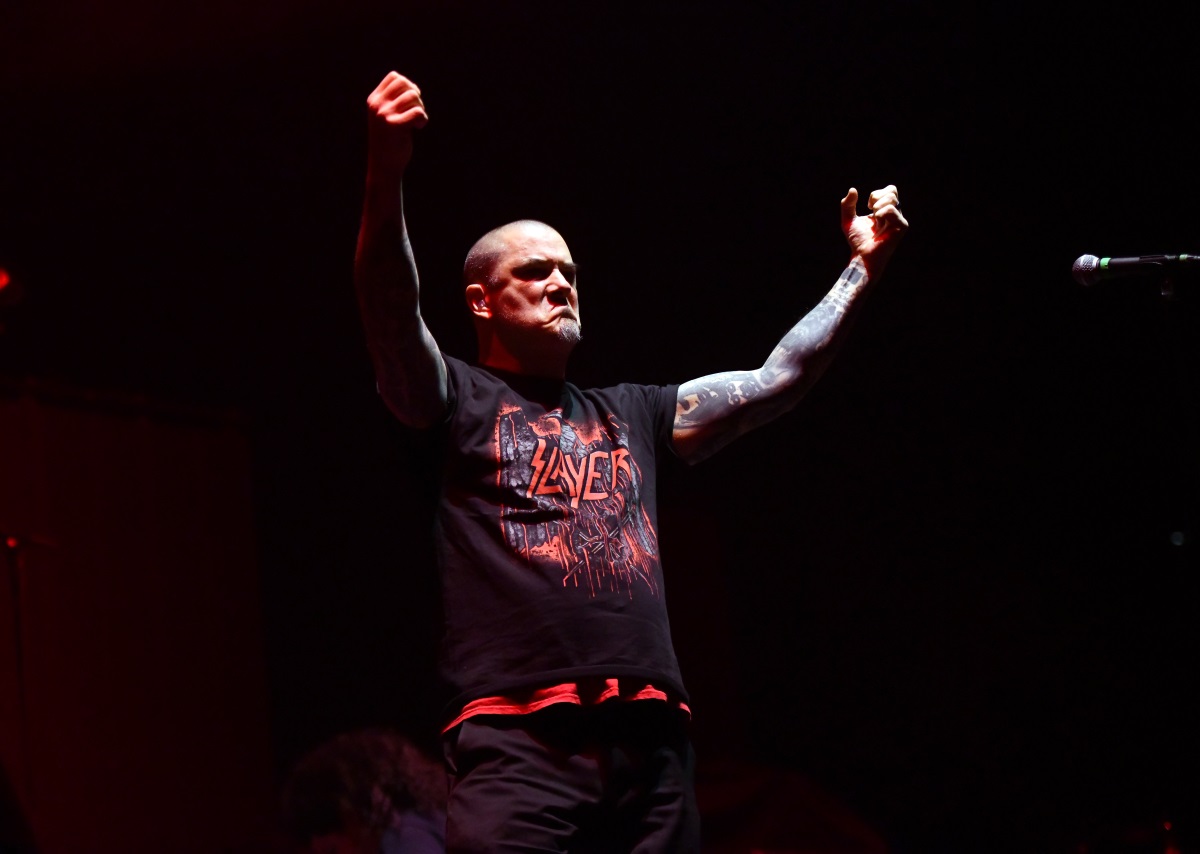 Phil Anselmo Plays Pantera Deep Cut Live For First Time