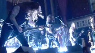 Machine Head Perform 'Fucking Hostile'