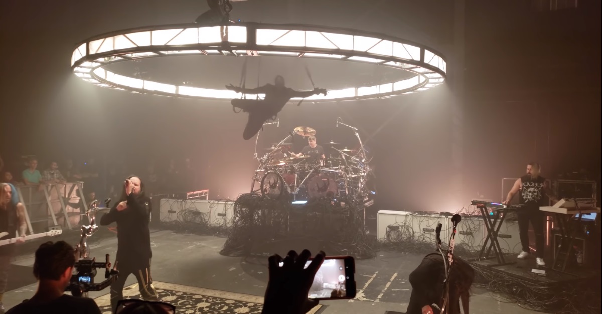 Watch Korn Play New Tracks at Intimate Launch Show For 'The Nothing'