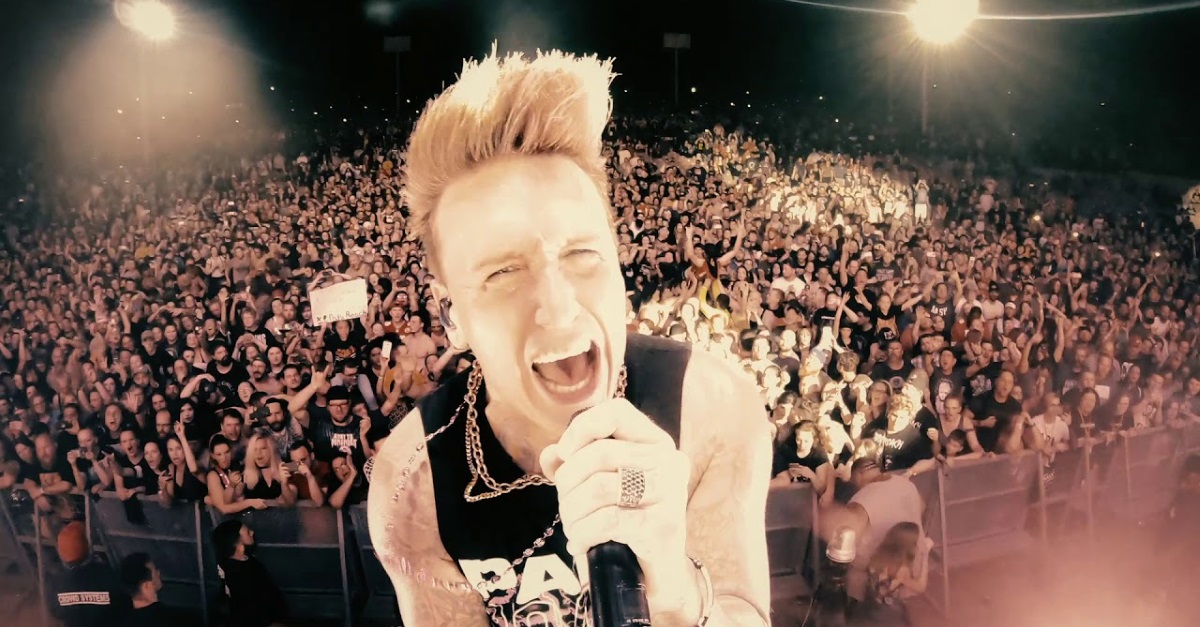 Watch Papa Roach's Awesome New One-Take 'Last Resort' Live Video