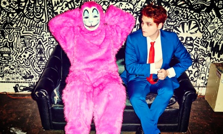 Gerard Way Releases Video For Millions!