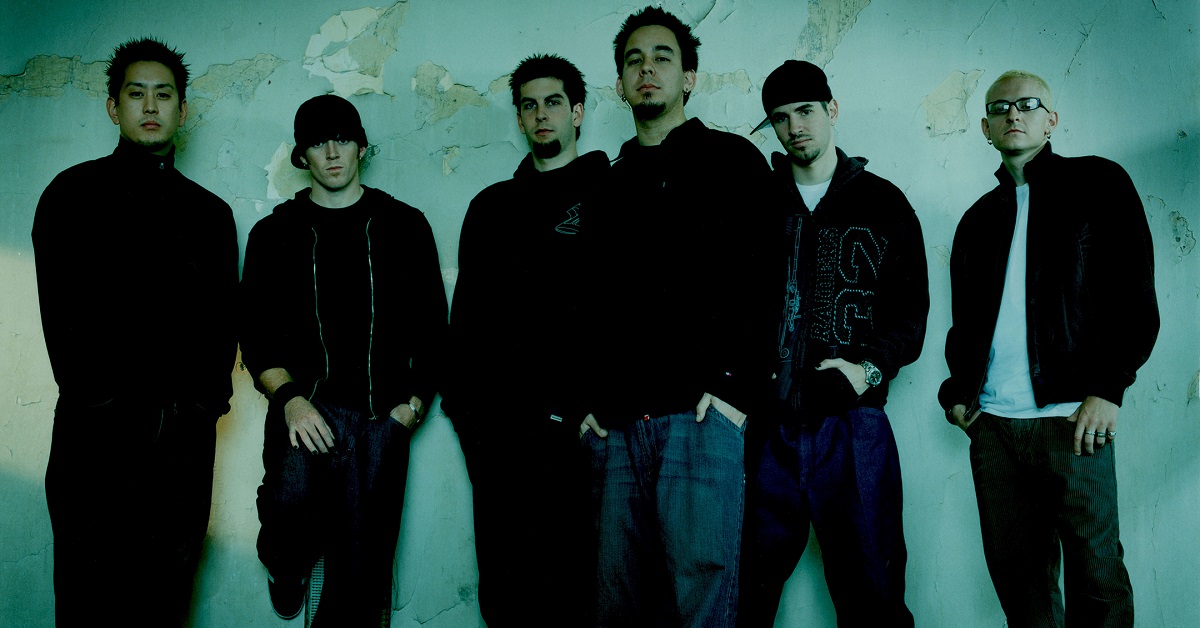 A photo of Linkin Park in 2003