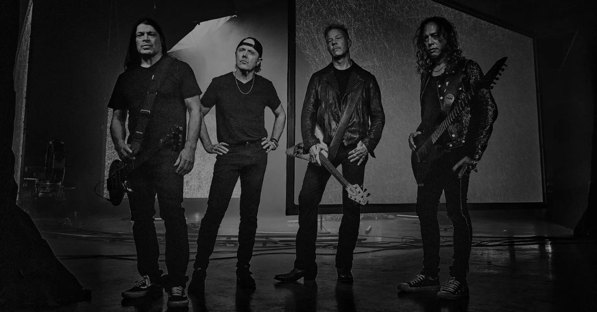 A black and white photo of Metallica