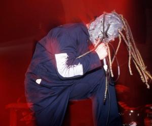 Corey Taylor onstage with Slipknot in 2000. Photo Credit: Martyn Goodacre/Getty Images