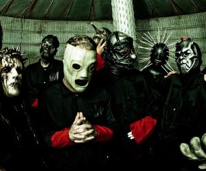 A photo of Slipknot in 2009