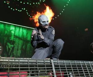 Corey Taylor Talks Themes On .5 The Gray Chapter!
