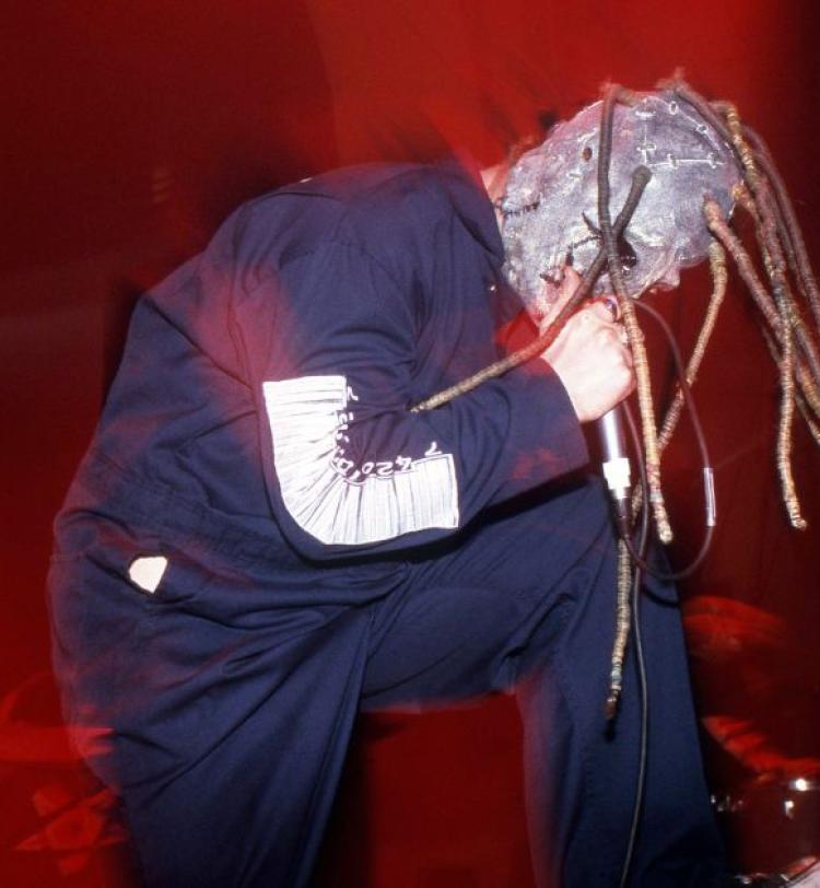 Corey Taylor onstage with Slipknot in 2000. Photo Credit: Martyn Goodacre/Getty Images