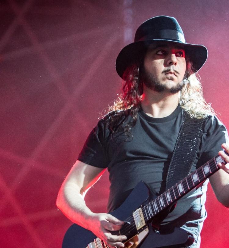Check Out the New Daron Malakian and Scars On Broadway Track 'Guns Are Loaded'